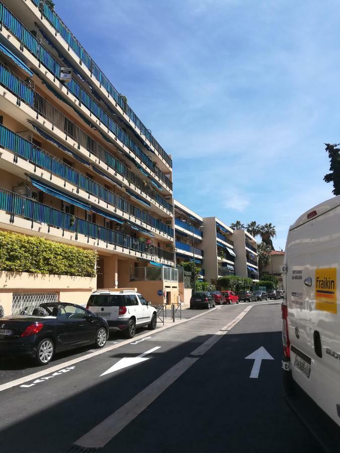 Le Stud Apartment Golfe-Juan Bagian luar foto