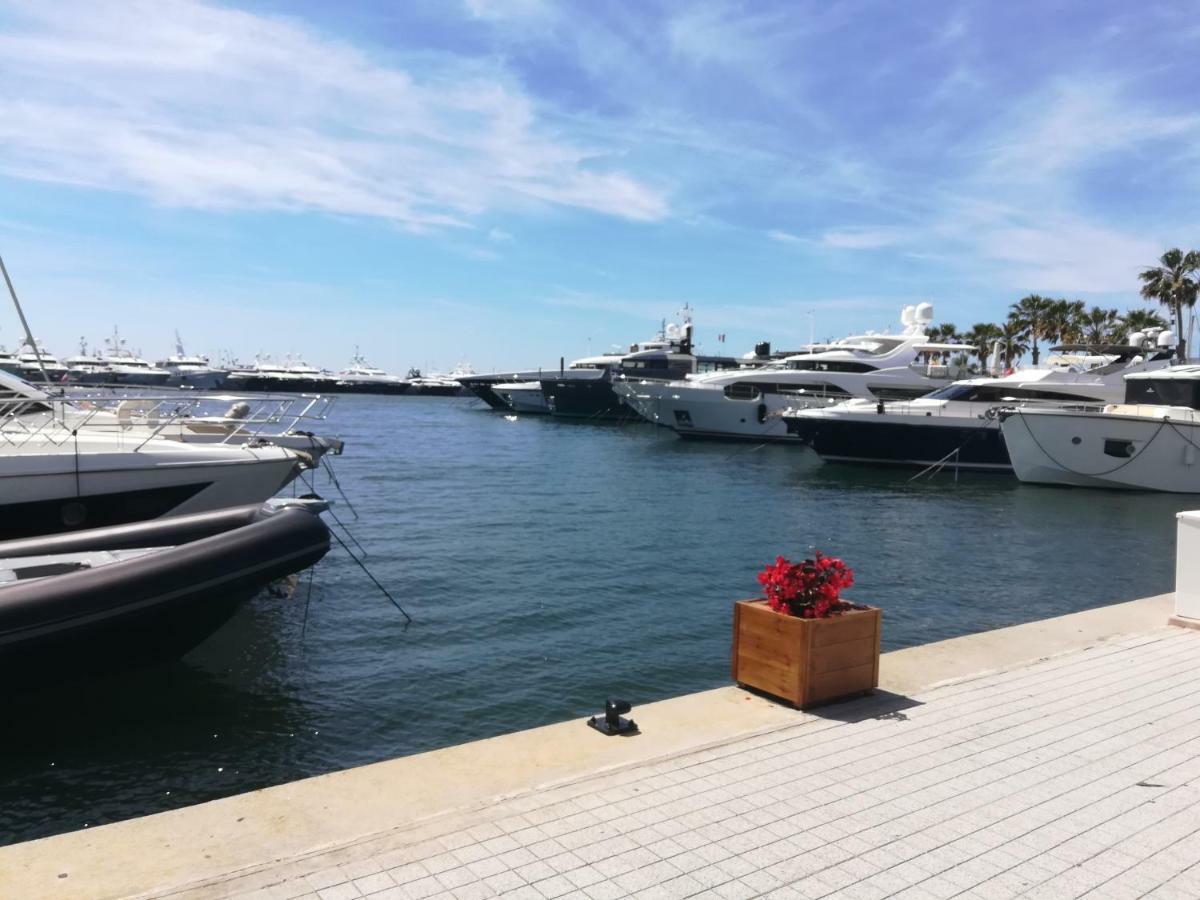 Le Stud Apartment Golfe-Juan Bagian luar foto
