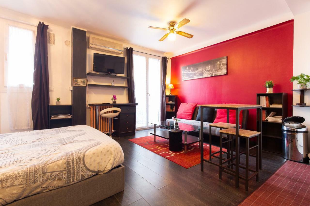 Le Stud Apartment Golfe-Juan Bagian luar foto